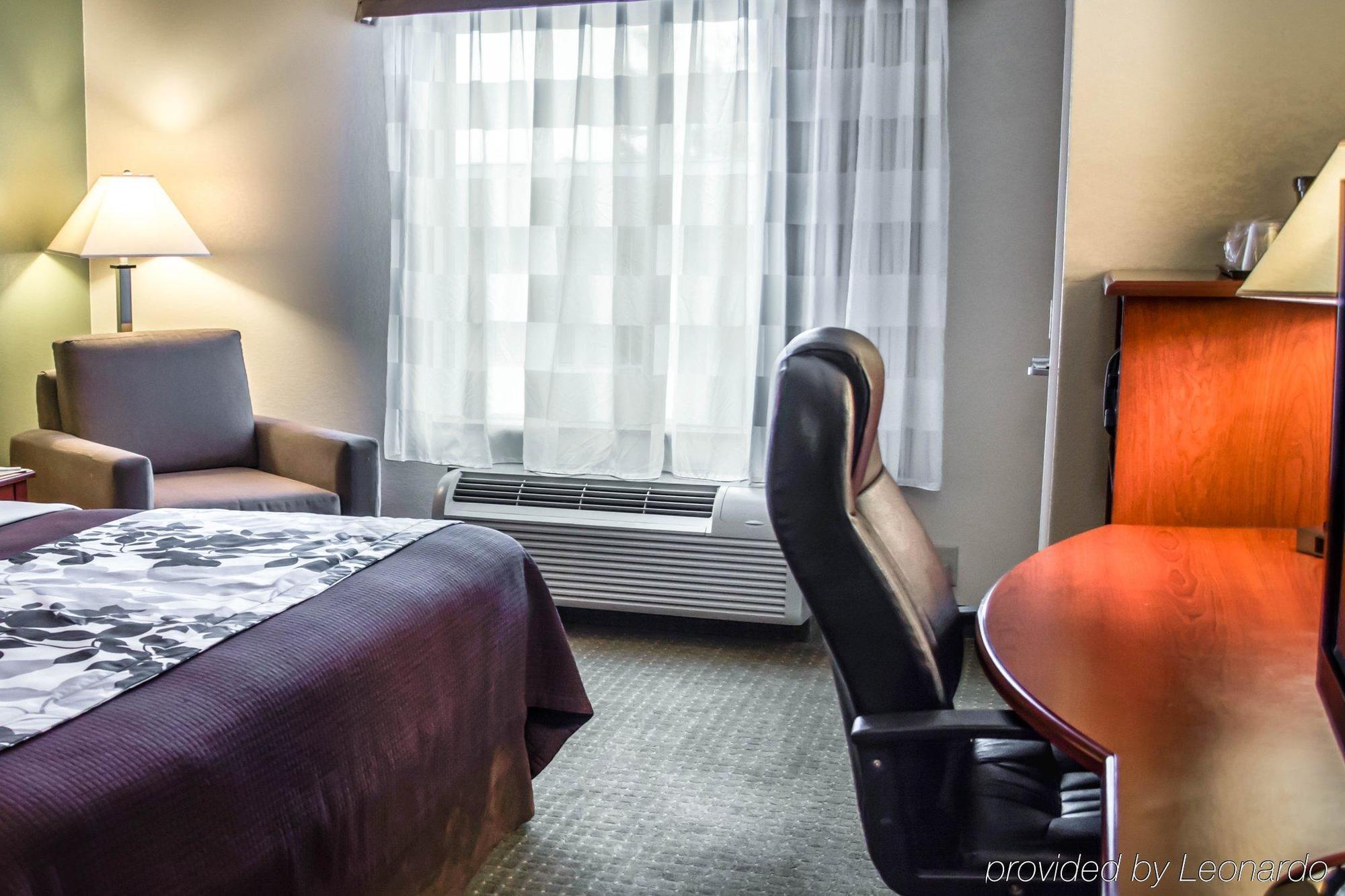 Comfort Inn Эмпория Экстерьер фото